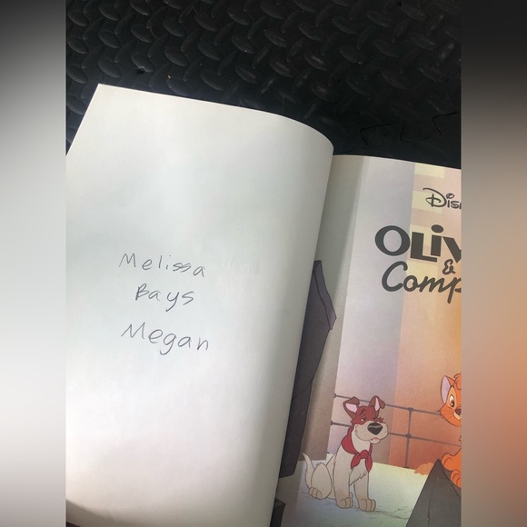 DISNEY Oliver & Company Hardcover Book - Picture 4 of 5